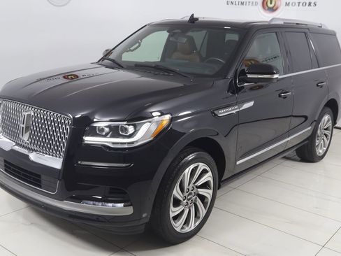 Used 2023 Lincoln Navigator Reserve image 24