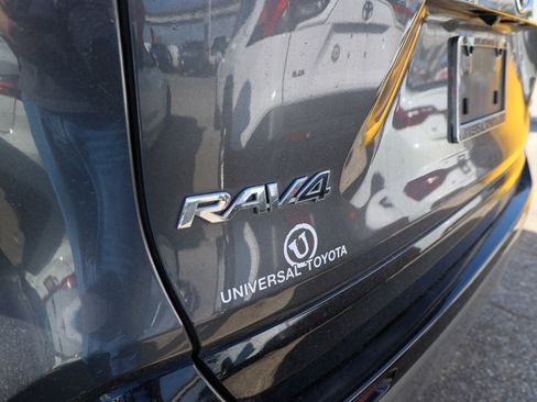 Used 2024 Toyota RAV4 SE w/ Convenience Package image 13