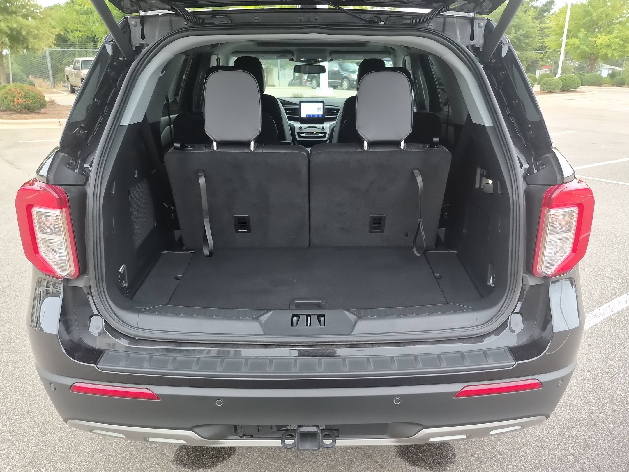 Certified 2024 Ford Explorer XLT AWD/4WD image 34