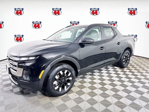 Certified 2025 Hyundai Santa Cruz SEL image 4