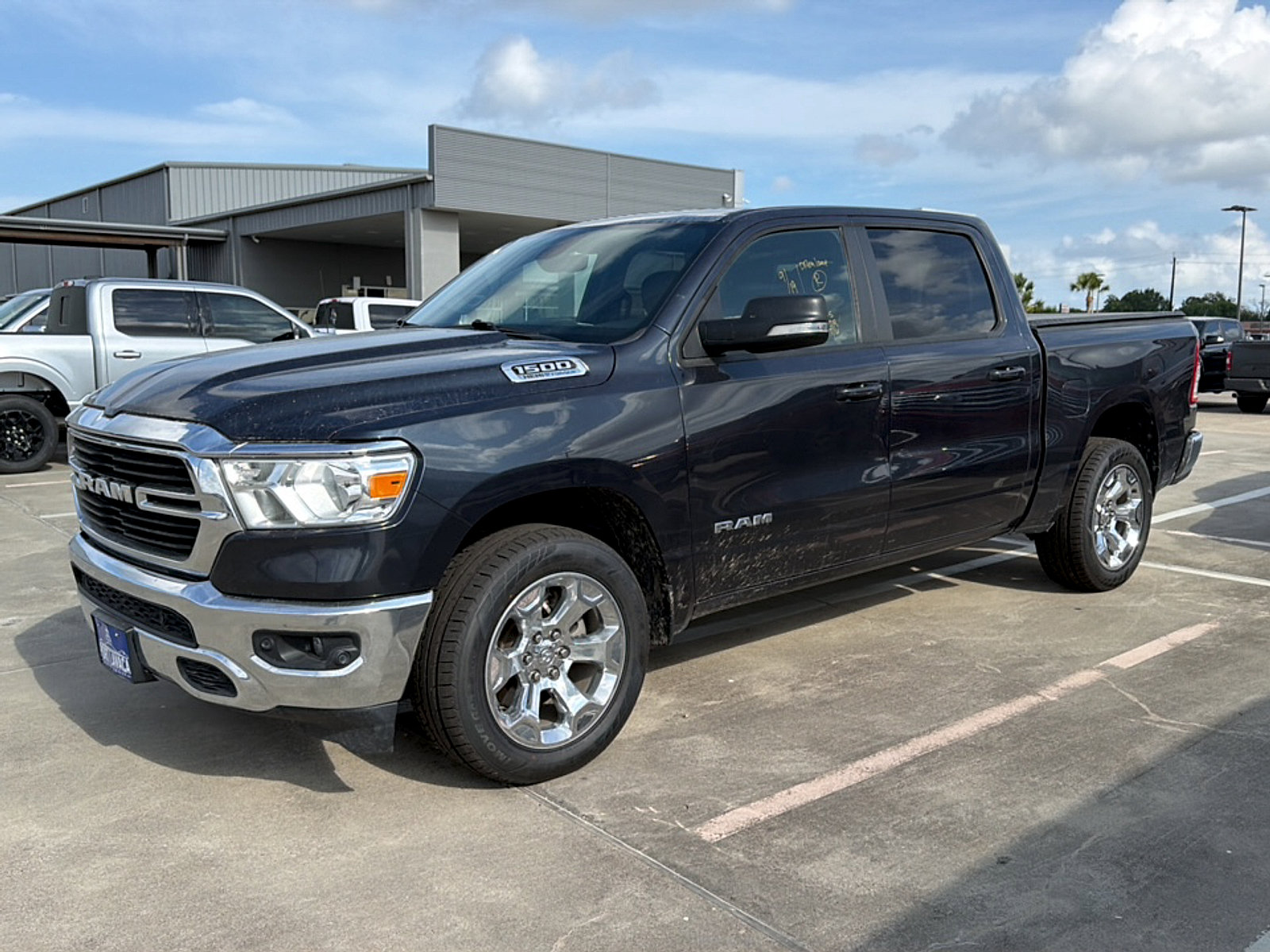 Used 2021 RAM 1500 Big Horn AWD/4WD image 3