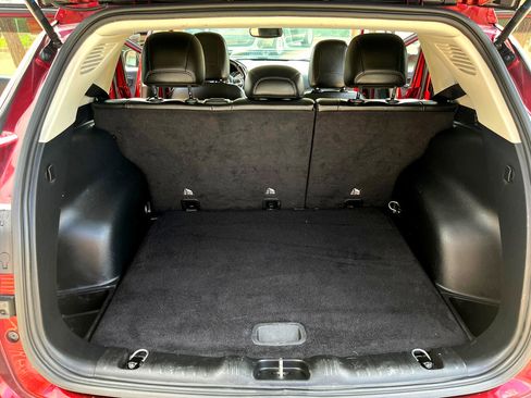 Used 2021 Jeep Compass Limited image 12