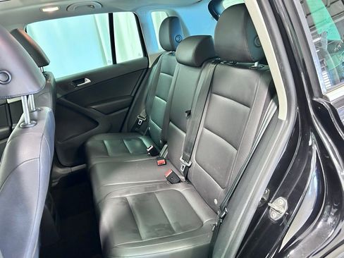 Used 2015 Volkswagen Tiguan SE image 22