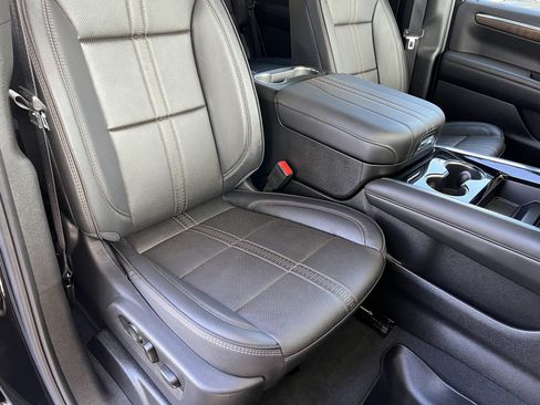 Used 2025 Chevrolet Tahoe High Country w/ Sun And Tow Package AWD/4WD image 26