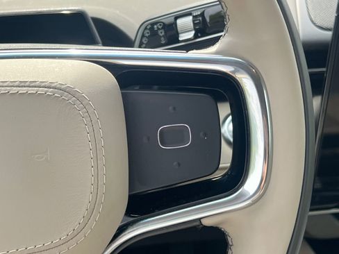 Used 2024 Lincoln Nautilus Premier w/ Equipment Group 102A image 28