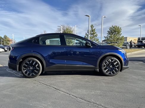 New 2026 Nissan Leaf Platinum+ image 2