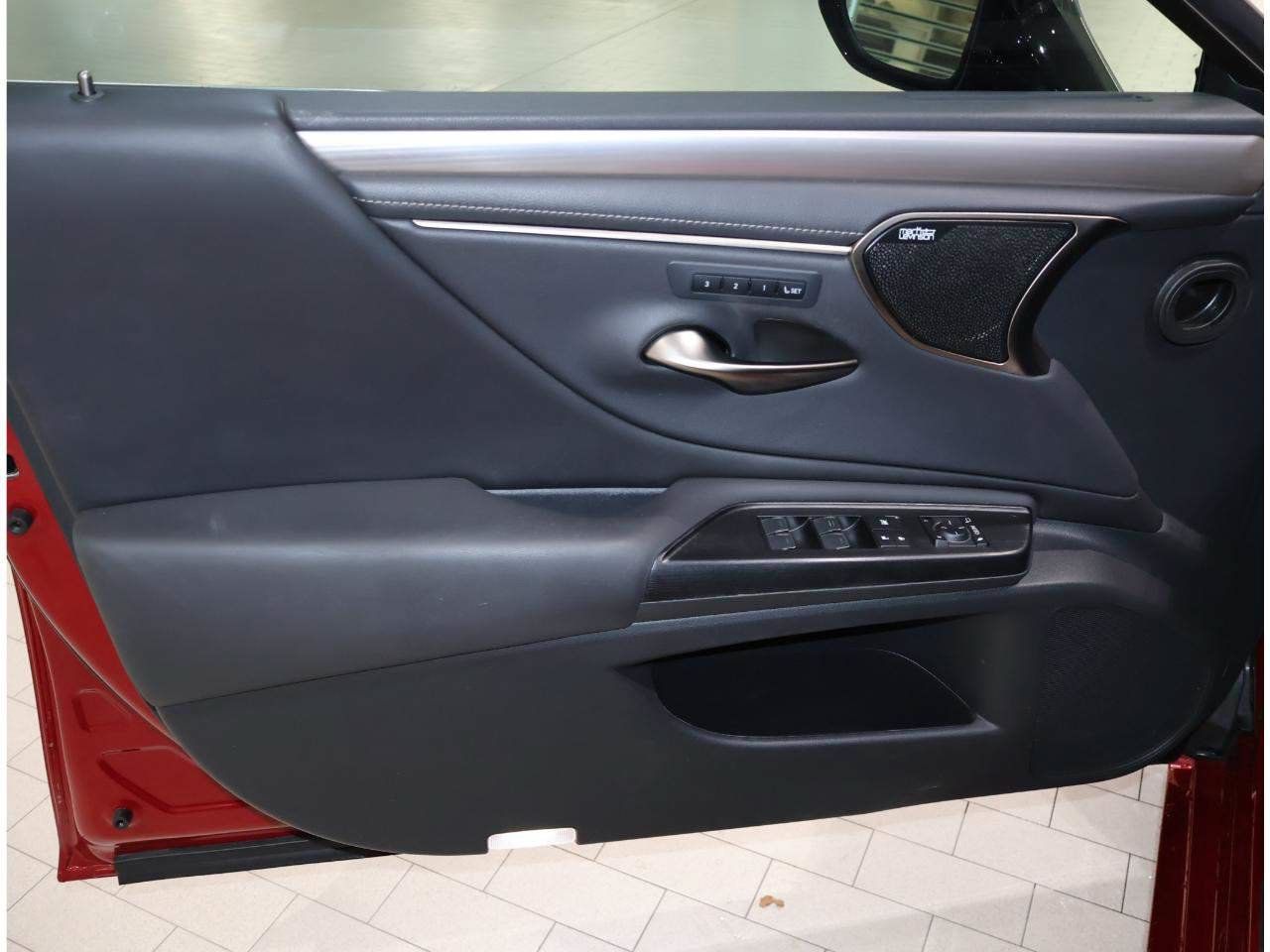 Used 2021 Lexus ES 250 F Sport w/ Accessory Package AWD/4WD image 10
