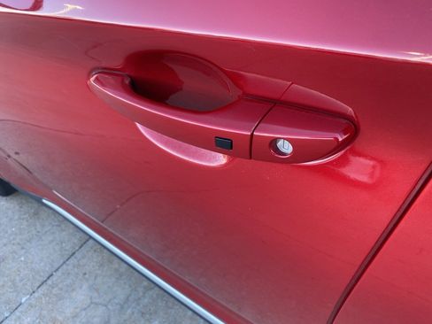 Used 2018 Hyundai Kona Limited image 12