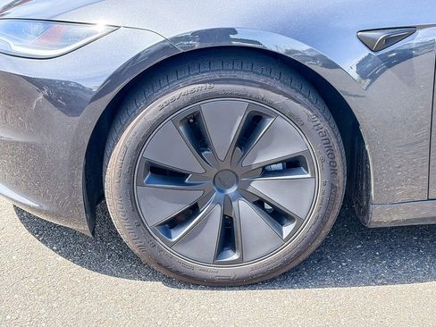 Used 2024 Tesla Model 3 Standard Range image 7