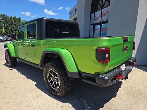 New 2025 Jeep Gladiator Rubicon w/ Safety Group image 7