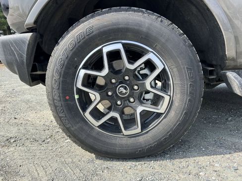 New 2026 Ford Bronco Outer Banks image 12