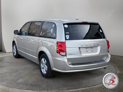 Used 2013 Dodge Grand Caravan SE image 5