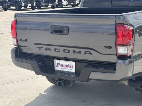 Used 2023 Toyota Tacoma SR5 w/ Technology Package AWD/4WD image 7