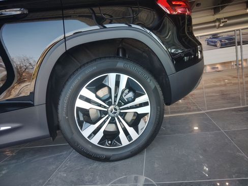 Used 2026 Mercedes-Benz GLB 250 image 10