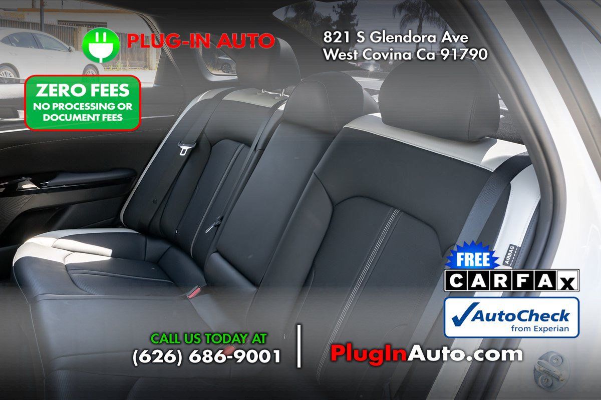 Used 2025 Kia K5 GT-Line w/ GT-Line Premium Package FWD image 11