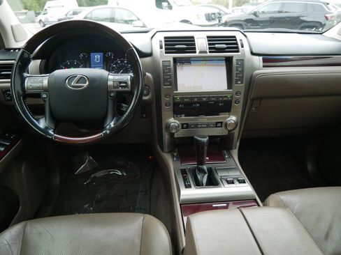 Used 2018 Lexus GX 460 image 13