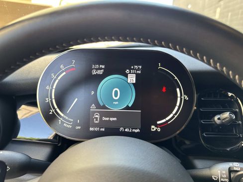Used 2017 MINI Cooper 2-Door Hardtop FWD image 18