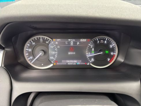 Used 2020 Land Rover Discovery Sport S image 14