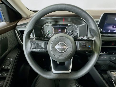 Used 2023 Nissan Rogue SV AWD/4WD image 11