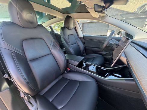 Used 2020 Tesla Model 3 Long Range AWD/4WD image 27