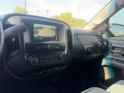 Used 2019 Chevrolet Silverado 1500 Custom w/ Custom Convenience Package RWD image 20