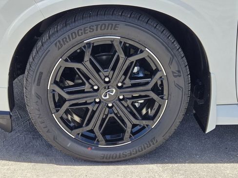 New 2026 INFINITI QX80 4WD w/ Sport Exterior Package image 11