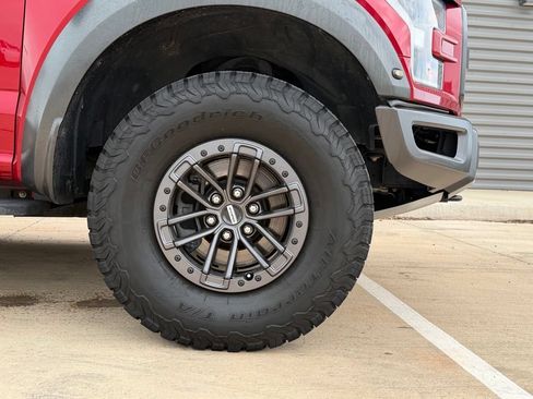 Used 2020 Ford F150 Raptor w/ Equipment Group 802A Luxury AWD/4WD image 8