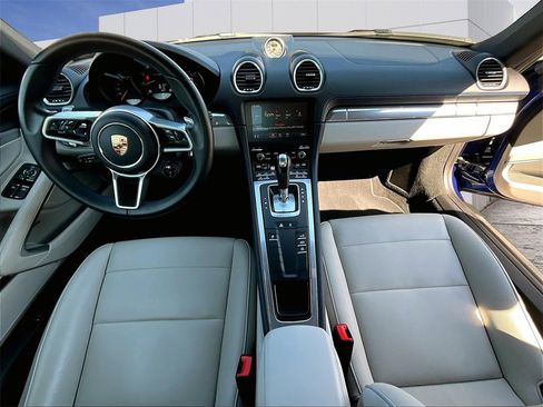 Used 2024 Porsche 718 Cayman image 14