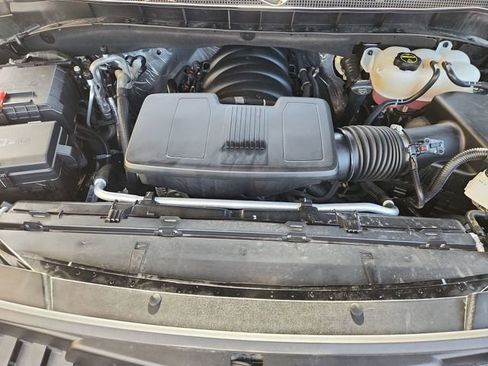 Used 2025 Chevrolet Tahoe RST w/ Comfort Package AWD/4WD image 30