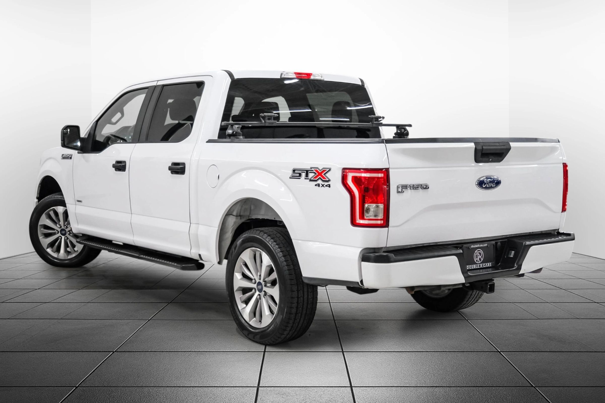 Used 2017 Ford F150 XL w/ Equipment Group 101A Mid AWD/4WD image 10