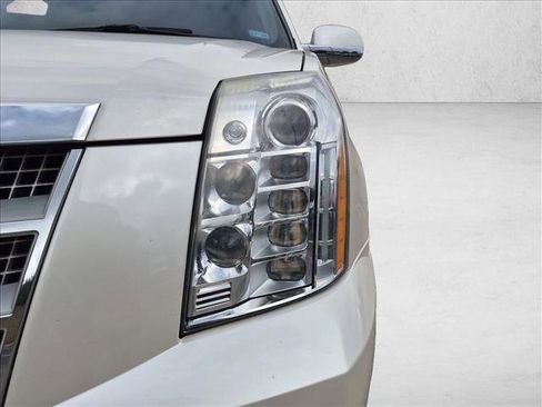 Used 2012 Cadillac Escalade ESV Platinum AWD/4WD image 15