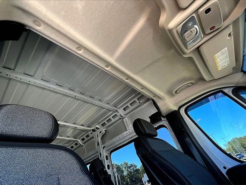 Used 2024 RAM ProMaster 2500 w/ Swivel Seat Group image 22