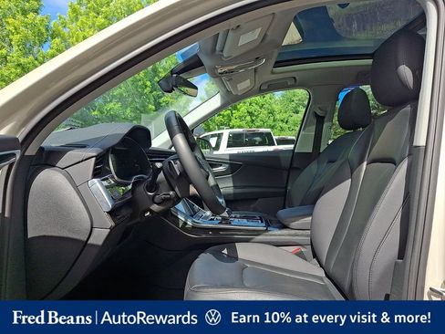 Used 2023 Audi Q7 2.0T Premium w/ Convenience Package AWD/4WD image 18