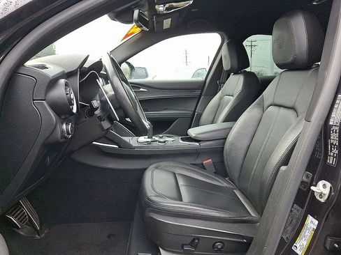 Used 2022 Alfa Romeo Stelvio Sprint AWD/4WD image 17