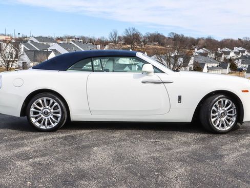 Used 2019 Rolls-Royce Dawn image 4