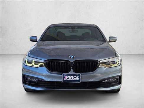 Used 2017 BMW 540i image 2