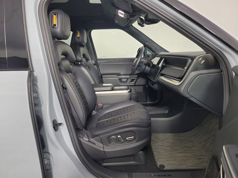 Used 2024 Rivian R1S Adventure AWD/4WD image 24