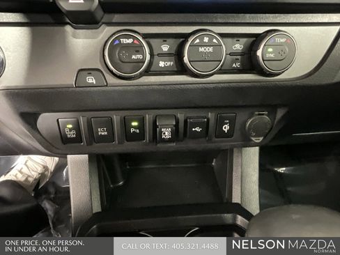Used 2022 Toyota Tacoma TRD Sport w/ Technology Package image 36