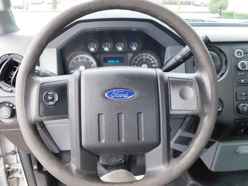 Used 2015 Ford F250 XL image 9