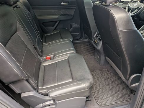 Used 2022 Volkswagen Atlas SEL AWD/4WD image 34