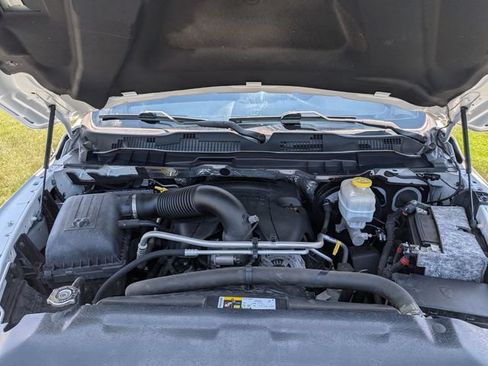 Used 2018 RAM 2500 SLT RWD image 37