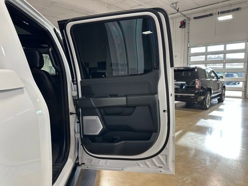 Used 2025 Ford F150 Lariat w/ Equipment Group 502A High image 45