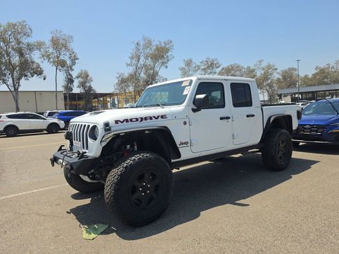 Used 2022 Jeep Gladiator Mojave w/ LED Lighting Group AWD/4WD image 5