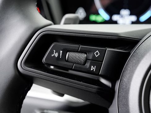 New 2026 Porsche Cayenne Coupe AWD/4WD image 14
