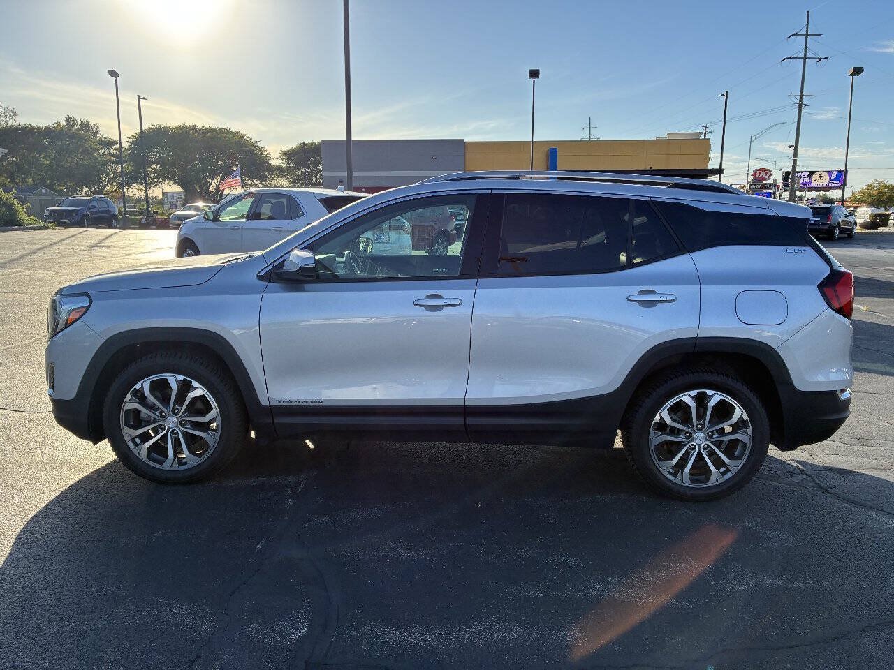 Used 2020 GMC Terrain SLT w/ GMC Pro Grade Package AWD/4WD image 6