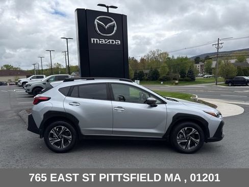 Used 2024 Subaru Crosstrek 2.0i Premium AWD/4WD image 8