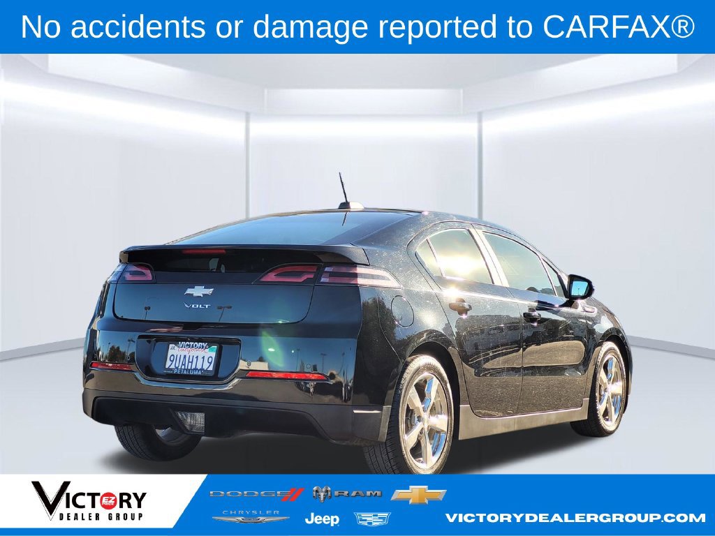 Used 2015 Chevrolet Volt Premium w/ Premium Trim Package FWD image 4