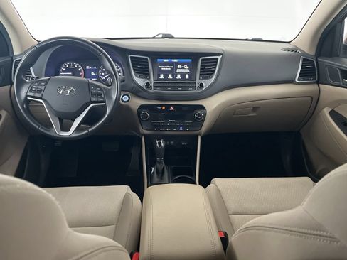 Used 2018 Hyundai Tucson Value FWD image 32