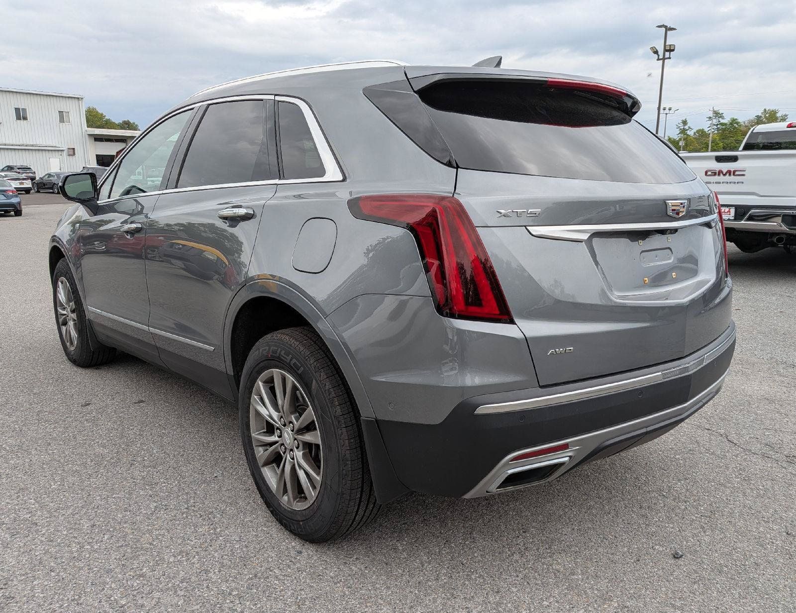 Certified 2022 Cadillac XT5 Premium Luxury w/ Technology Package AWD/4WD image 8