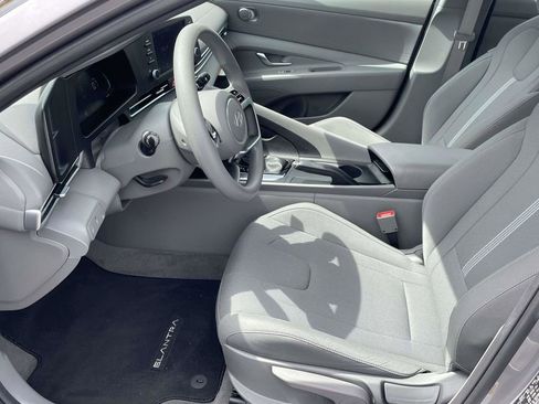 Certified 2026 Hyundai Elantra SE FWD image 12